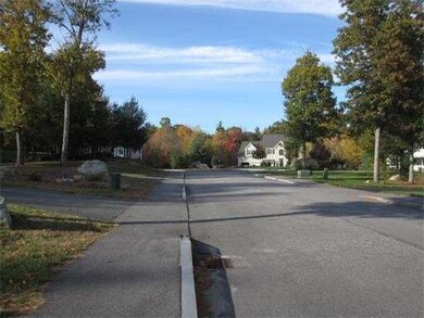 4 Russell Ct, Mendon, MA 01756 - photo 2