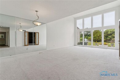 6716 Embassy Ct unit B8, Maumee, OH 43537 - photo 7