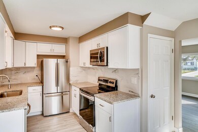 4265 Blythe Road Columbus OH-large-006-0