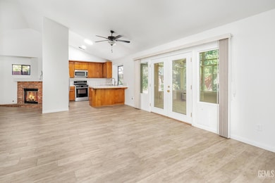 2608 English Oak Dr, Bakersfield, CA 93311 - photo 7