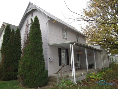 214 N Perry St, Woodville, OH 43469 - photo 2