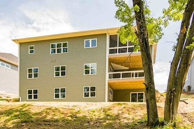 6274 Summit View Dr, Fitchburg, WI 53719 - photo 4