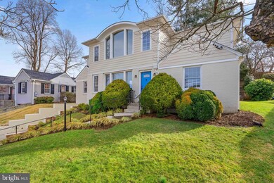 7012 Bybrook Ln, Chevy Chase, MD 20815 - photo 2