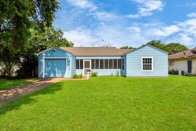 1513 Frost St, Rosenberg, TX 77471 - photo 2