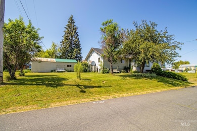 105 Weippe Ave W, Weippe, ID 83553 - photo 4