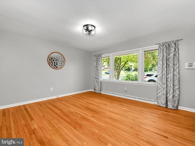 1324 Commonwealth Blvd, Reading, PA 19607 - photo 5