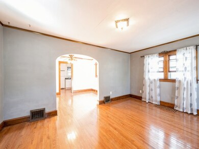 1811 2nd St SW, Cedar Rapids, IA 52404 - photo 4