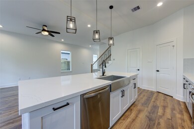 1106 Paul Quinn St unit B, Houston, TX 77091 - photo 7