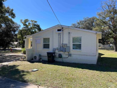 107 Holmes Dr, Pensacola, FL 32507 - photo 4