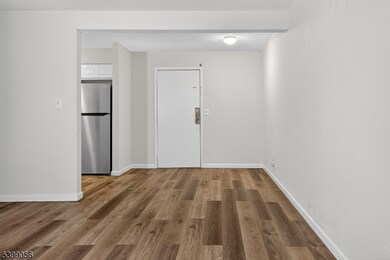 401 US Highway 22 unit D, North Plainfield, NJ 07060 - photo 7