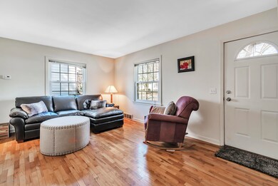 904 Hamilton Ave, Lansing, MI 48910 - photo 5