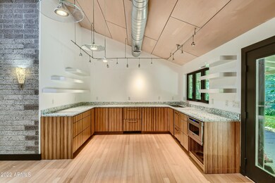 09 Kitchen
