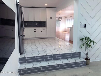 1827 Donald St, Jacksonville, FL 32205 - photo 5