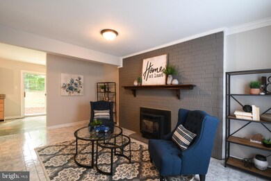 332 Albany St, Fredericksburg, VA 22407 - photo 2