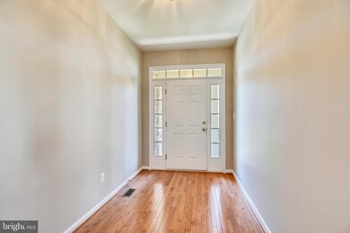 6119 Beton Ct, Gainesville, VA 20155 - photo 2