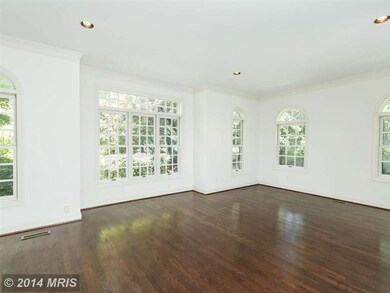 8525 Huntspring Dr, Lutherville Timonium, MD 21093 - photo 4