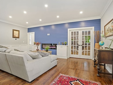 419 Valley Rd, Fairfield, CT 06825 - photo 5