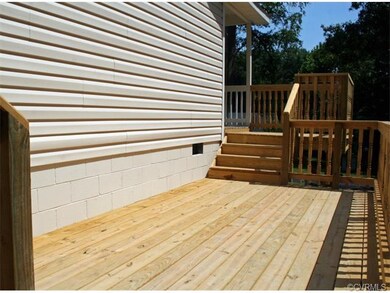 2600 Perry St, Hopewell, VA 23860 - photo 2