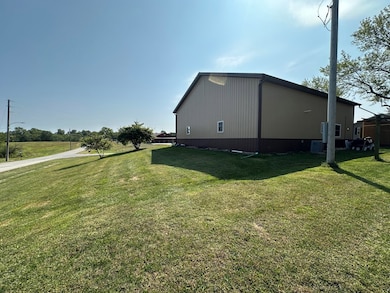 325 N 27th St, Unionville, MO 63565 - photo 3