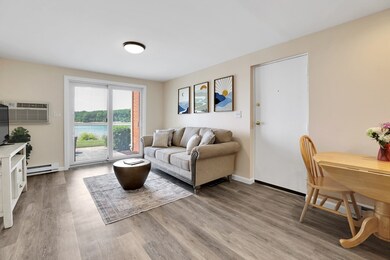 300 River St unit 4, North Weymouth, MA 02191 - photo 3