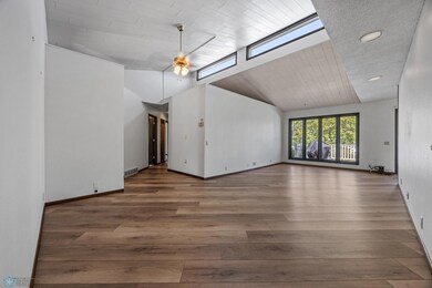 161 2nd Ave S, Casselton, ND 58012 - photo 6