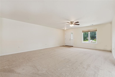 498 Sunview Cir, Latrobe, PA 15650 - photo 3