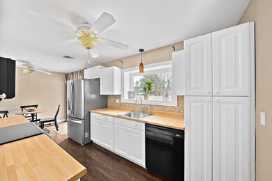 1 Green St, Foxboro, MA 02035 - photo 6