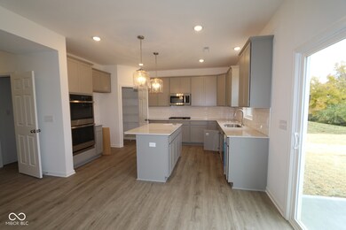 4254 Hayden Valley Dr, Bargersville, IN 46106 - photo 4