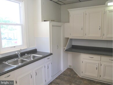 314 E Liberty St, Chambersburg, PA 17201 - photo 7