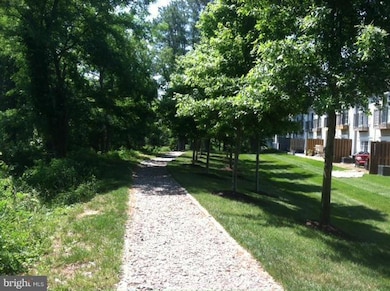 542 Summerset Ct, Dowell, MD 20629 - photo 5