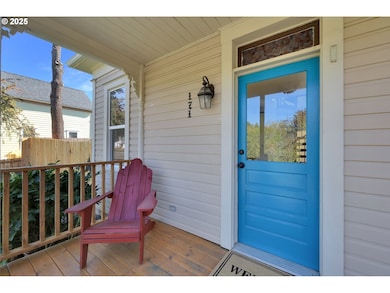 171 Hedrick Creek Ave, Drain, OR 97435 - photo 3