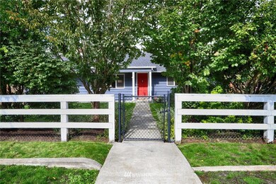 8121 206th St SW, Edmonds, WA 98026 - photo 2