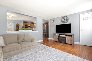 97 Overledge Drive Extension, Derry, NH 03038 - photo 4