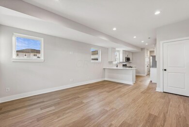 1-web-or-mls-997-carpenter-st