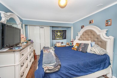 183 Rosewood Ln, Port Reading, NJ 07064 - photo 5