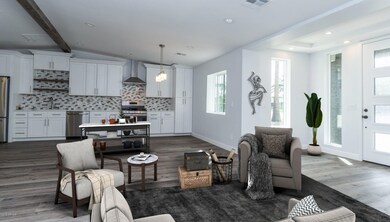 942 E San Miguel Ave, Phoenix, AZ 85014 - photo 3