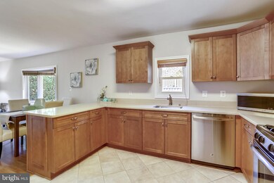 10810 Hobson St, Kensington, MD 20895 - photo 5