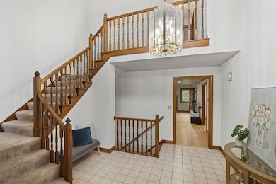 2-Story Foyer