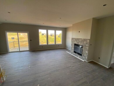 2132 Jamestown - Ozark