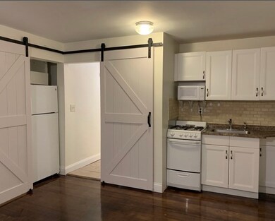 4 Pearson St unit 1, Saugus, MA 01906 - photo 2