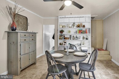 2406 Spring St, Reading, PA 19609 - photo 6