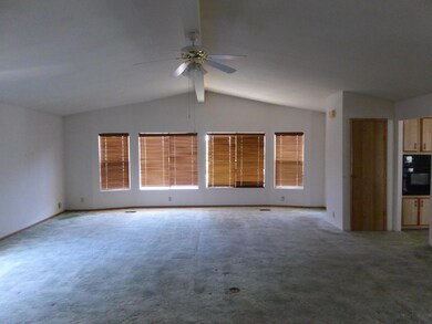 Living Room (2)
