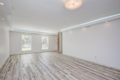 10332 Longmont Dr unit 473, Houston, TX 77042 - photo 4