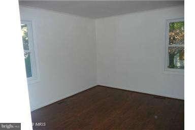 10803 Cropp Dr, Fredericksburg, VA 22407 - photo 5