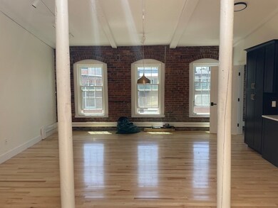 32 Masonic St unit 6, Northampton, MA 01060 - photo 3