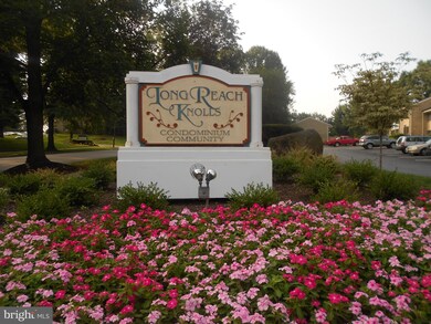 8865 Rollright Ct unit H, Columbia, MD 21045 - photo 2