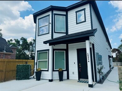 1621 Wellington St unit A, Houston, TX 77093 - photo 2