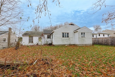 704 Dawes Ave, Utica, NY 13502 - photo 3