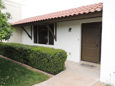 7610 E Minnezona Ave, Scottsdale, AZ 85251 - photo 2