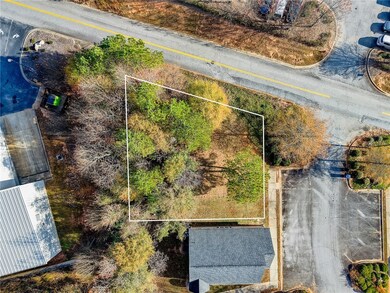 29 Civic Center Blvd unit Extension, Anderson, SC 29625 - photo 4